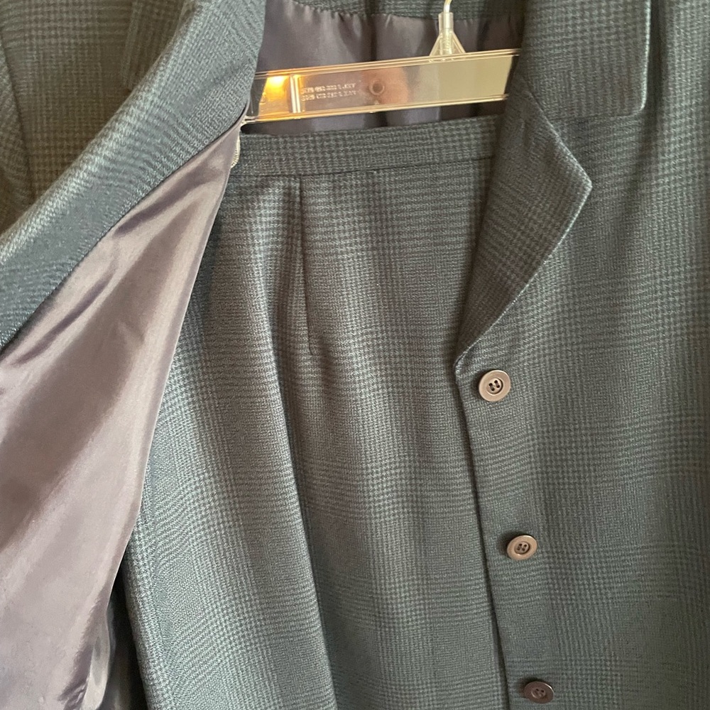 Vintage Karen Scott Women's Blue Jacket and Skirt New With Tags - Picture 8 of 9